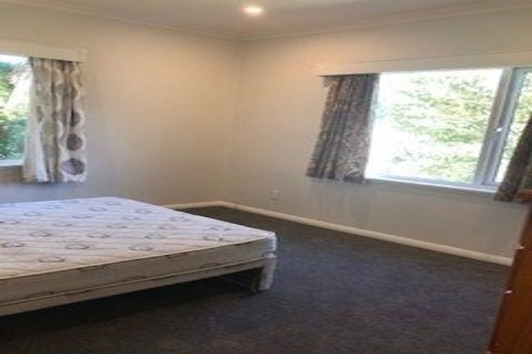 Photo of property in 92a Creswick Terrace, Northland, Wellington, 6012
