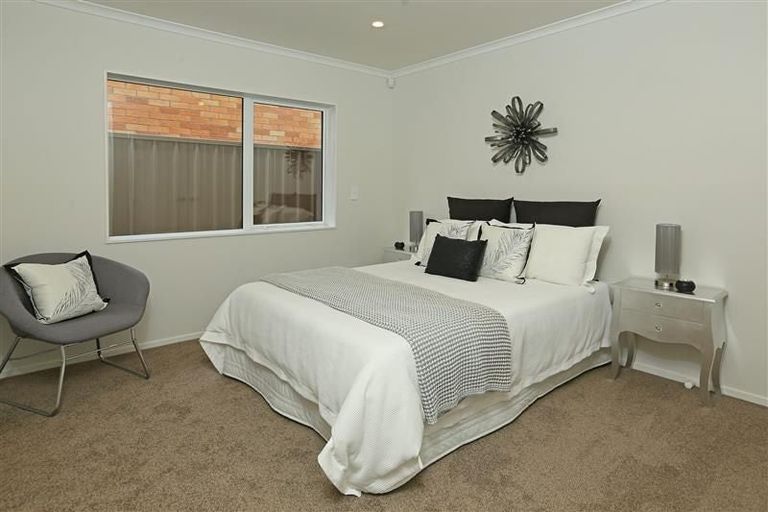 Photo of property in 679a Swanson Road, Swanson, Auckland, 0612