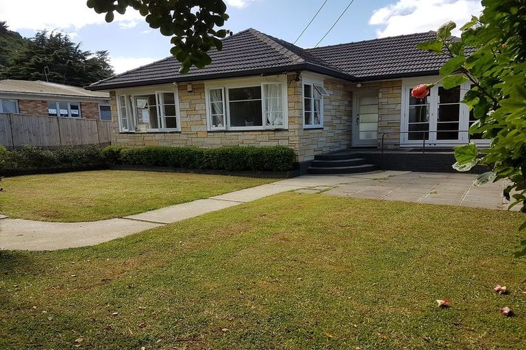 Photo of property in 25 Mountain Road, Mount Wellington, Auckland, 1072