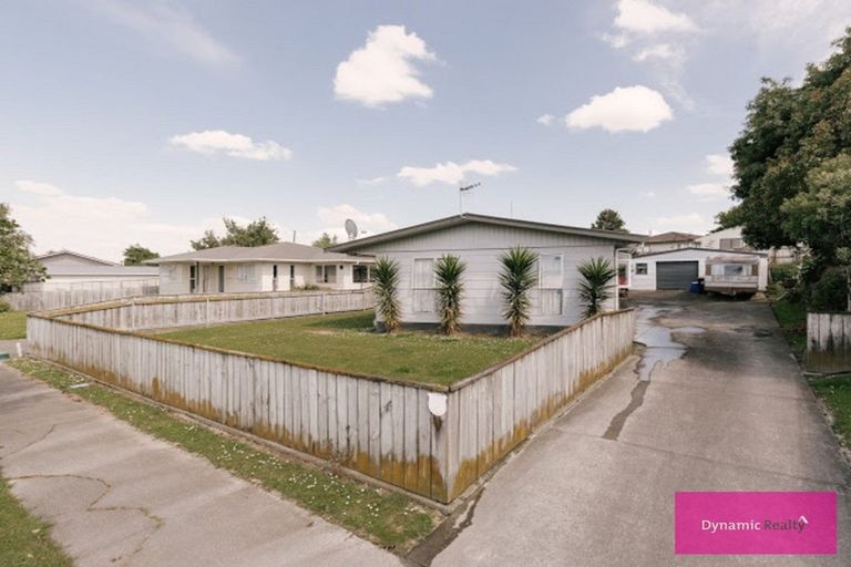 Photo of property in 37 Rhodes Drive, Kelvin Grove, Palmerston North, 4414