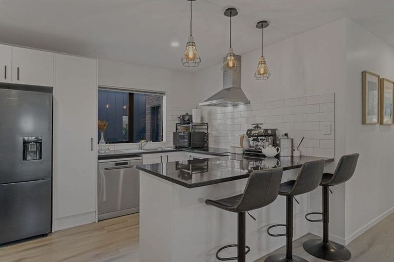 Photo of property in 63 Black Beech Crescent, Takanini, 2110