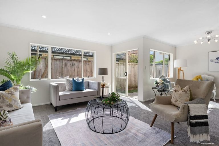 Photo of property in 3 Banshire Close, Flat Bush, Auckland, 2016