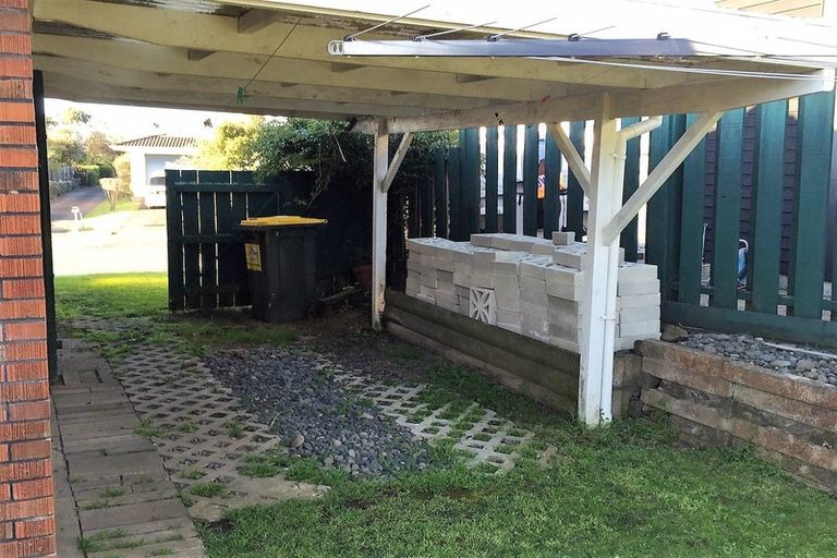 Photo of property in 1/9 Belmere Rise, Farm Cove, Auckland, 2012