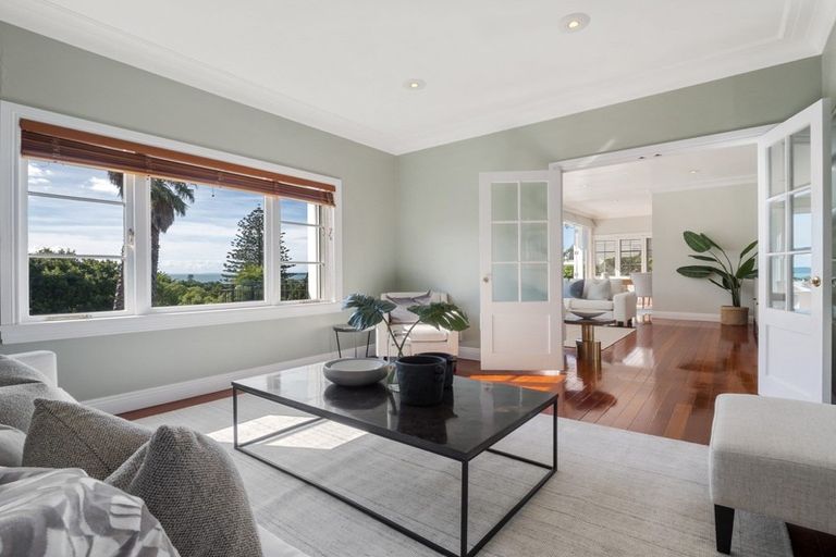 Photo of property in 24 Palmer Crescent, Mission Bay, Auckland, 1071