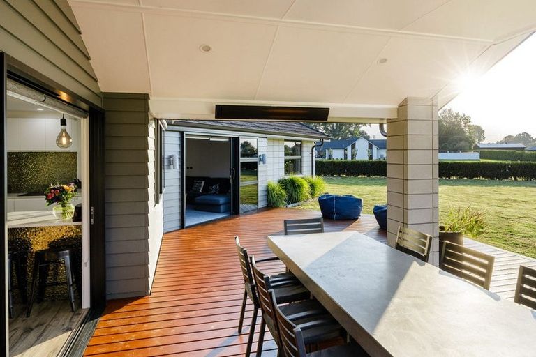 Photo of property in 11 South Oaks Close, Pukemoremore, Cambridge, 3493