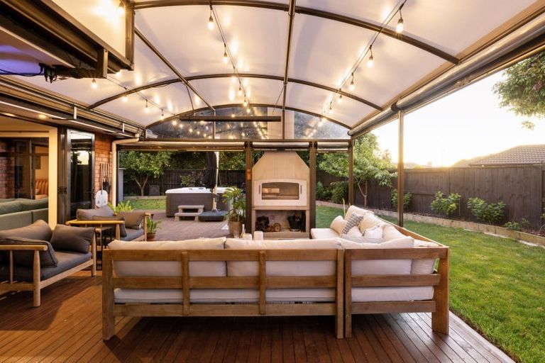 Photo of property in 32 Winchester Place, Rototuna North, Hamilton, 3210