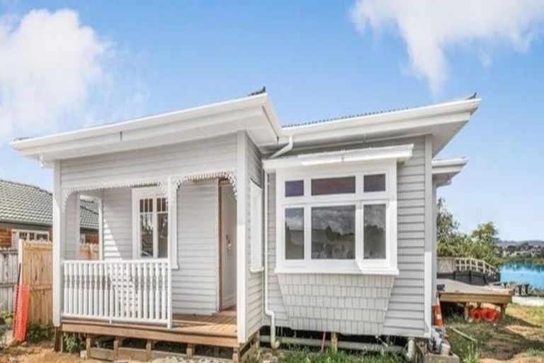 Photo of property in 75 Waimahia Avenue, Weymouth, Auckland, 2103