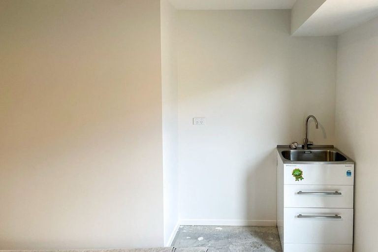 Photo of property in 16 Henshaw Street, Woodend, 7610