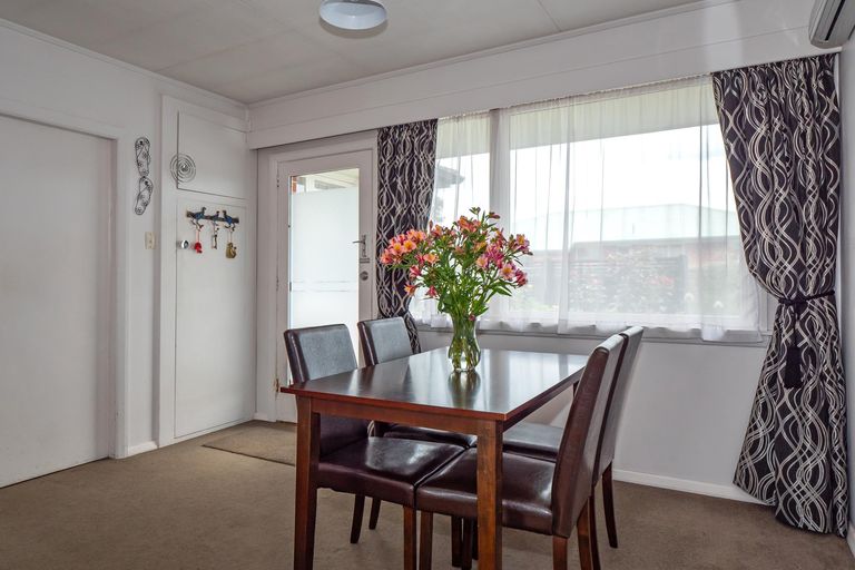 Photo of property in 39 Main Road, Pleasant Point, 7903