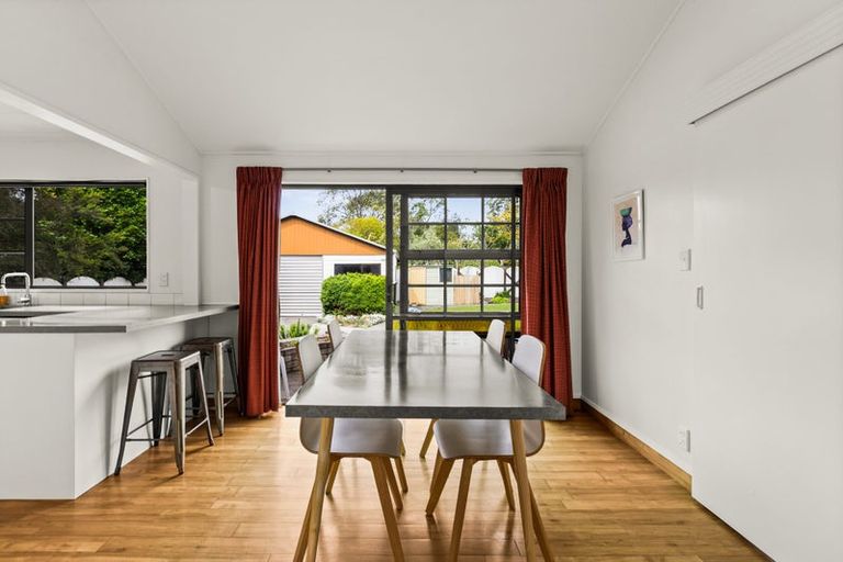 Photo of property in 10 Rush Place, Havelock North, 4130