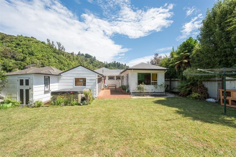 Photo of property in 11 Blick Terrace, The Brook, Nelson, 7010