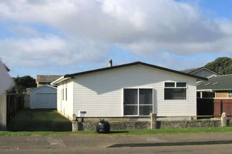 Photo of property in 17 Tireti Road, Titahi Bay, Porirua, 5022