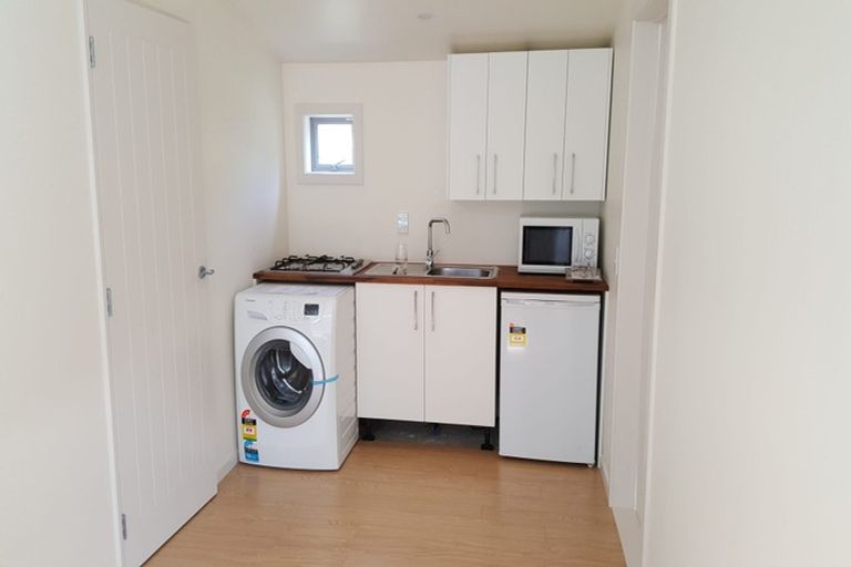 Photo of property in 203 Avonhead Road, Avonhead, Christchurch, 8042