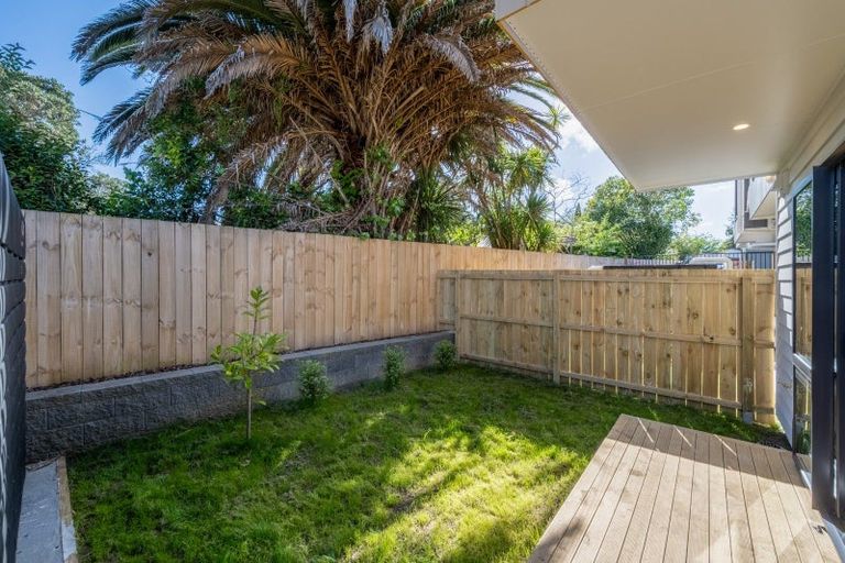 Photo of property in 140e Edgewater Drive, Pakuranga, Auckland, 2010