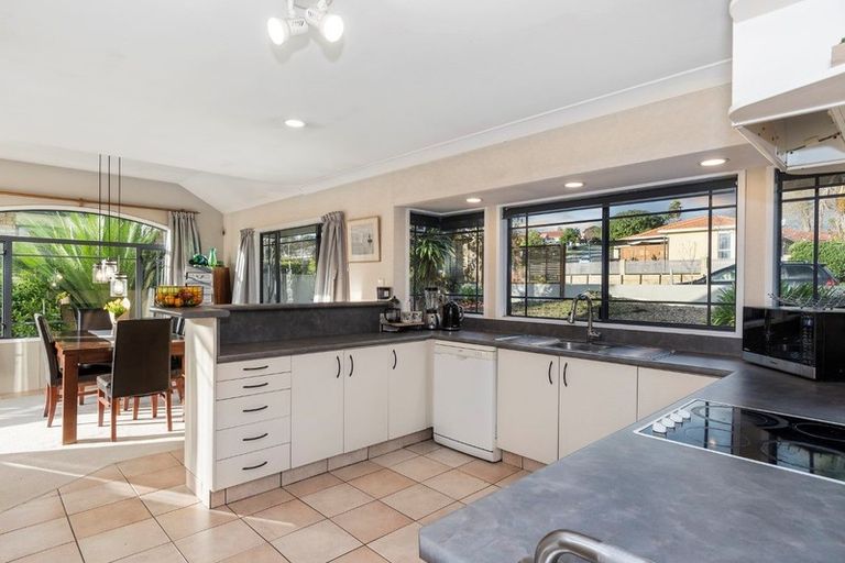 Photo of property in 55 Castlewold Drive, Bethlehem, Tauranga, 3110