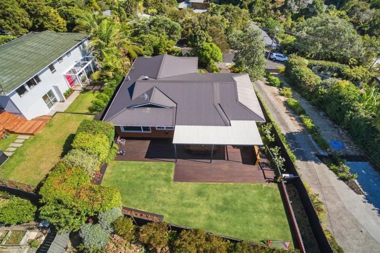 Photo of property in 61 Braemar Road, Castor Bay, Auckland, 0620