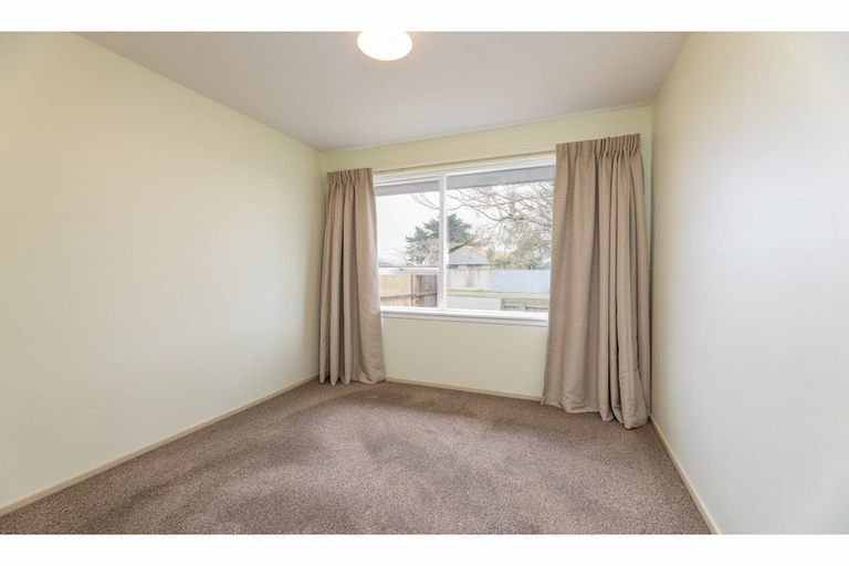 Photo of property in 32 Woodgrove Avenue, North New Brighton, Christchurch, 8083