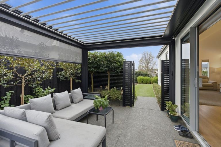 Photo of property in 15 Larissa Road, Halswell, Christchurch, 8025