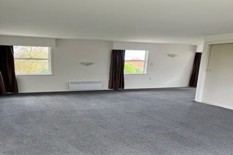 Photo of property in 3 Dickson Crescent, Saint Johns Hill, Whanganui, 4500