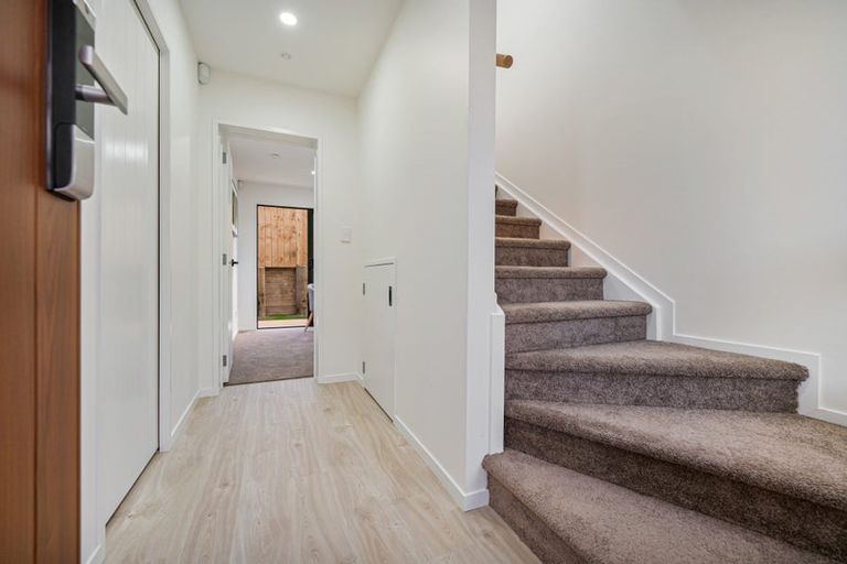 Photo of property in 21c Laura Street, Kelston, Auckland, 0602