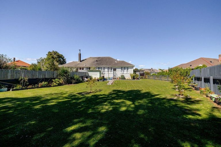 Photo of property in 39 Andrew Avenue, Roslyn, Palmerston North, 4414