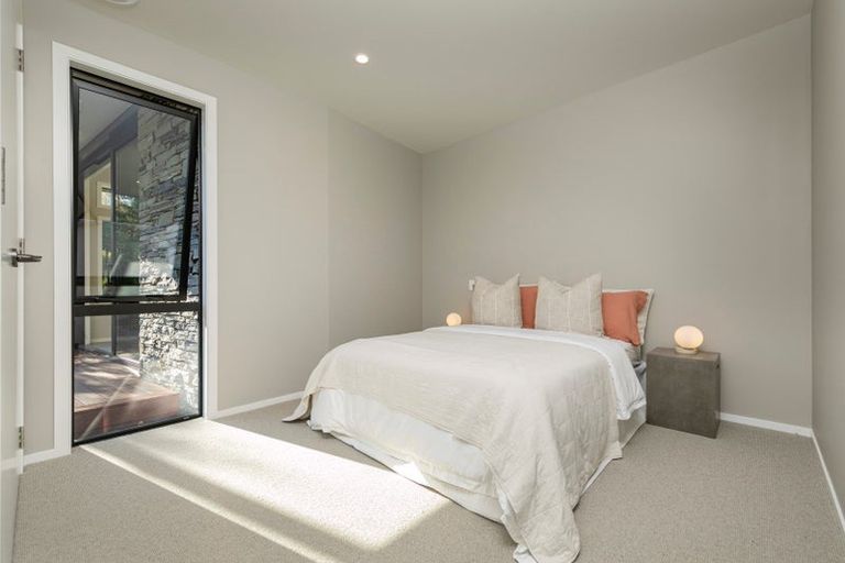 Photo of property in 9 Kamana Rise, Wanaka, 9382