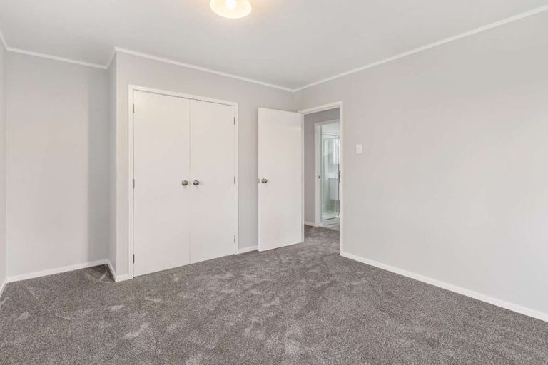 Photo of property in 20 Fairdale Avenue, Red Hill, Papakura, 2110