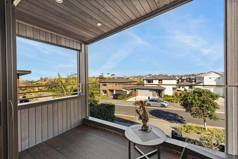Photo of property in 7 Ruku Street, Long Bay, Auckland, 0630