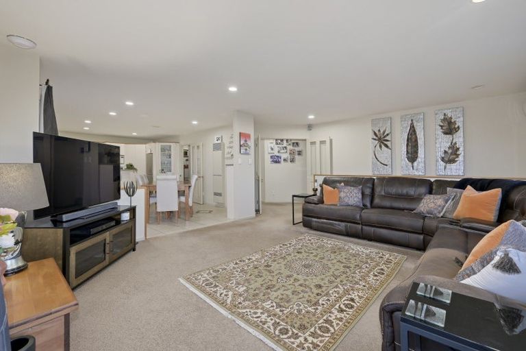 Photo of property in 29 Downing Place, Welcome Bay, Tauranga, 3112