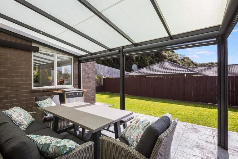 Photo of property in 11 Banks Boulevard, Whitby, Porirua, 5024