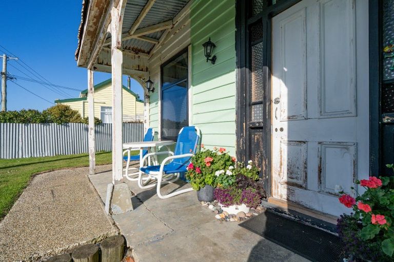 Photo of property in 6 Ocean Beach Road, Bluff, 9814