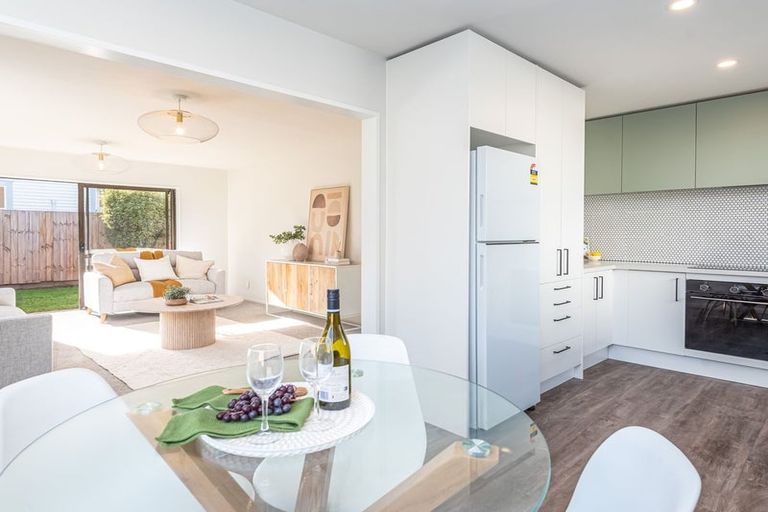 Photo of property in 2/61 Caledonian Road, St Albans, Christchurch, 8014