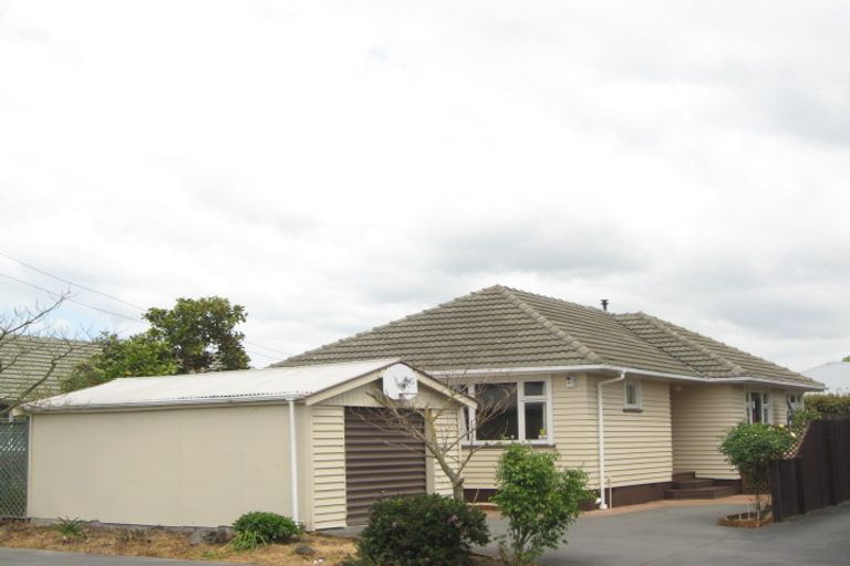 Photo of property in 15 Munro Street, Redwood, Christchurch, 8051