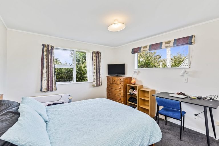 Photo of property in 2 Beachwater Grove, Paraparaumu Beach, Paraparaumu, 5032