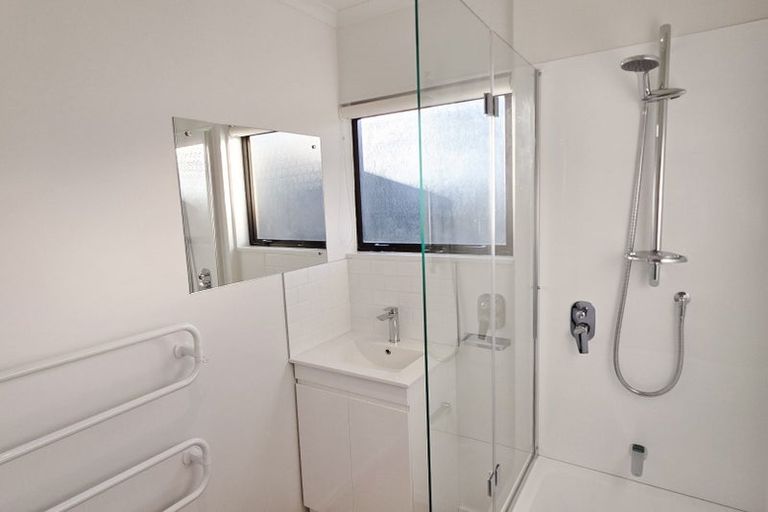 Photo of property in 25 Pennant Grove, Titahi Bay, Porirua, 5022