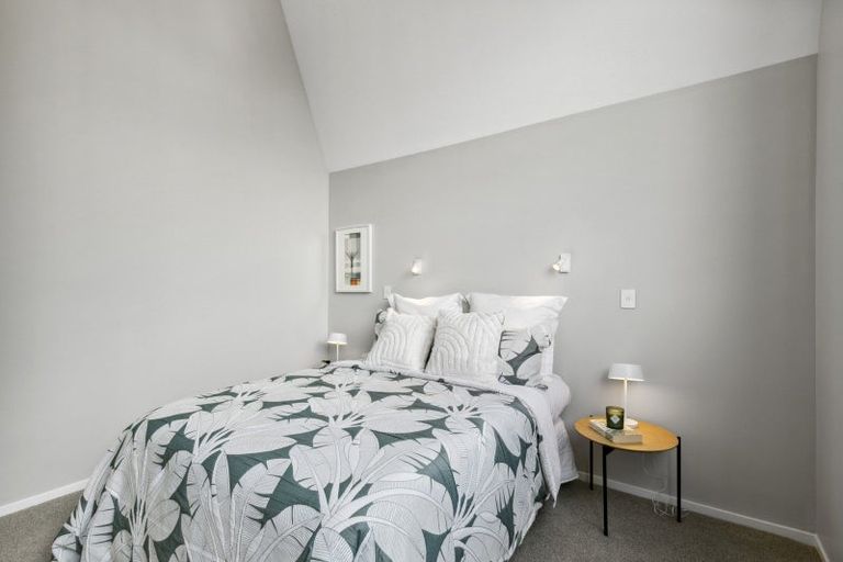 Photo of property in 8 Wineberry Way, Broadmeadows, 6037