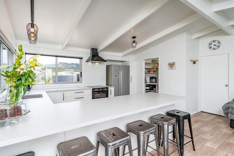 Photo of property in 29 Massey Road, Waipu, 0582