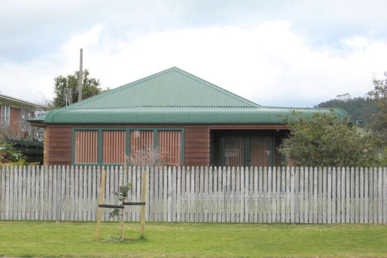 Photo of property in 107a Ocean Road, Whangamata, 3620