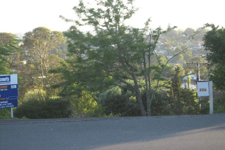 Photo of property in 2/22 Chivalry Road, Glenfield, Auckland, 0629