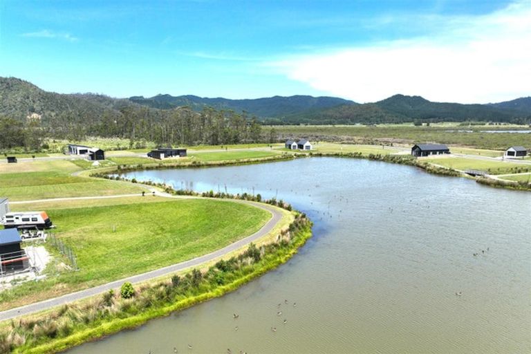 Photo of property in 108 Kopani Road, Matarangi, 3592