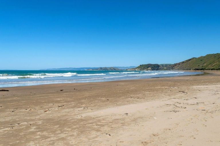 Photo of property in 1c Makorori Beach Road, Makorori, Gisborne, 4073