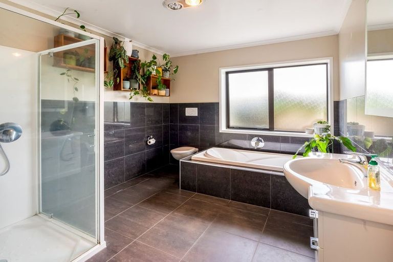 Photo of property in 48 Travers Road, Te Kauwhata, 3782