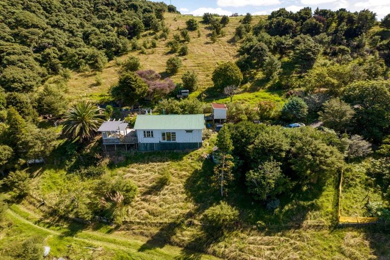 Photo of property in 169 Mcleod Road, South Head, Helensville, 0874