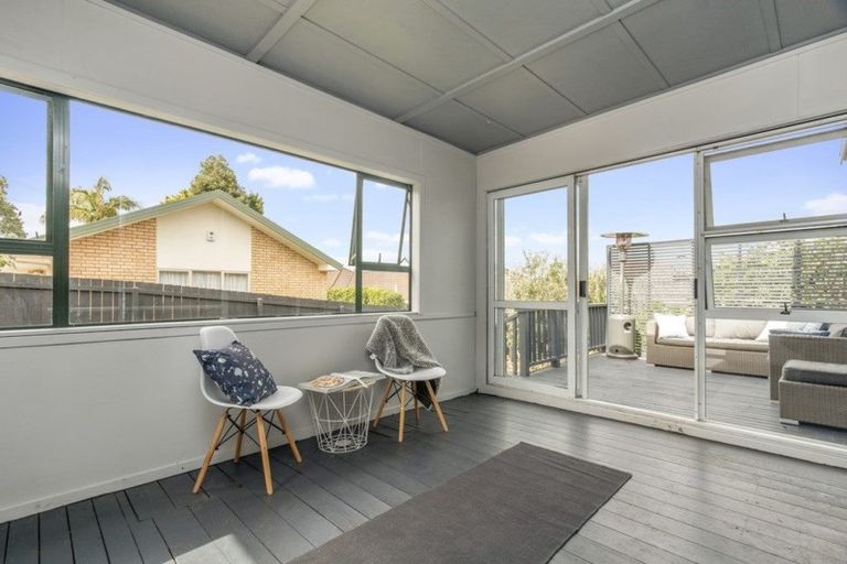 Photo of property in 8a Youngs Road, Papakura, 2110