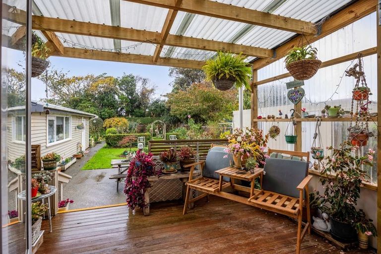 Photo of property in 50 Reid Avenue, Hawera, 4610