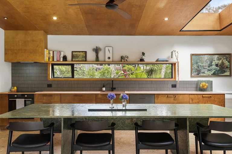 Photo of property in 13 Kauri Road, Birkenhead, Auckland, 0626