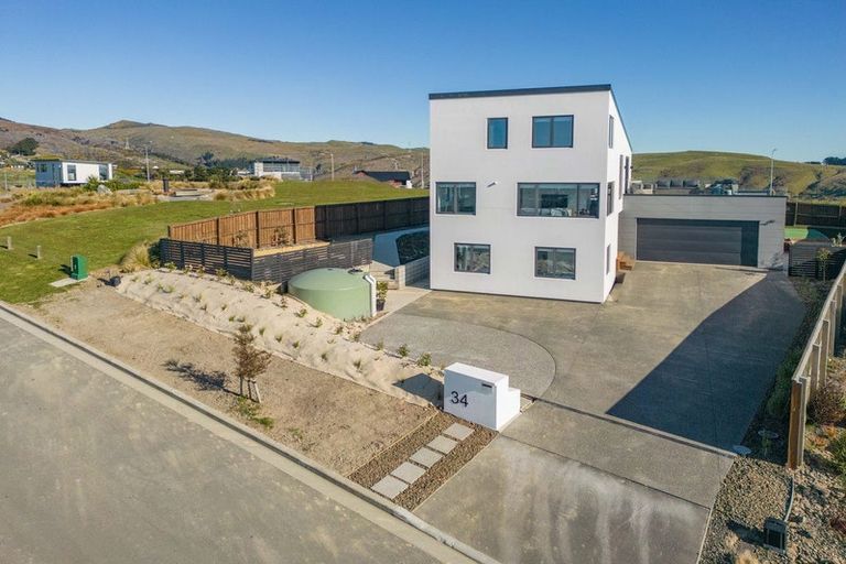 Photo of property in 34 Hawkshead Way, Westmorland, Christchurch, 8025