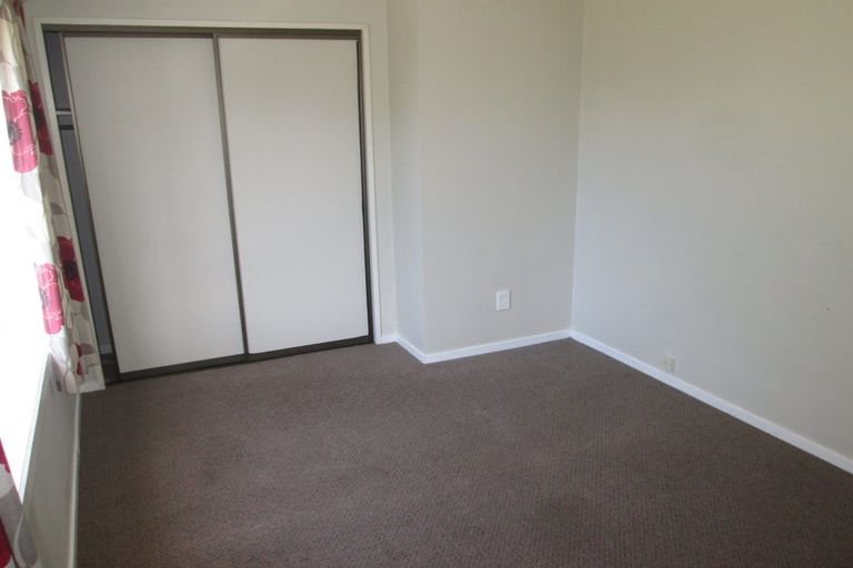 Photo of property in 2/50 Vancouver Crescent, Wainoni, Christchurch, 8061