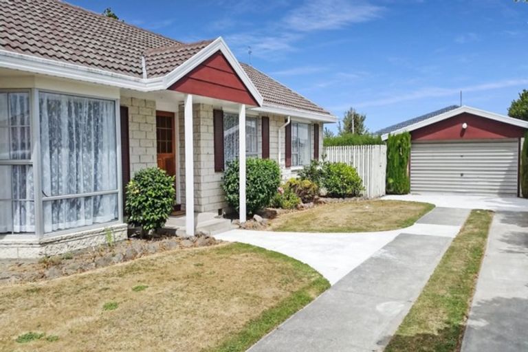 Photo of property in 115 Merrin Street, Avonhead, Christchurch, 8042