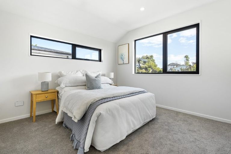 Photo of property in 111 Sycamore Drive, Sunnynook, Auckland, 0620